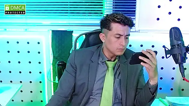 Darko0717 online show from 10.22.25