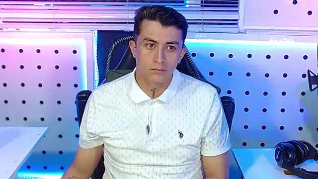 Darko0717 online show from 10.27.25