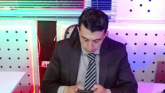 Darko0717 online show from 11.17.25