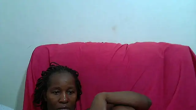 sluttylaura21 online show from 02.20.25