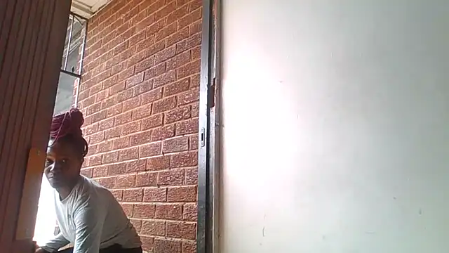 sluttylaura21 online show from 02.22.25