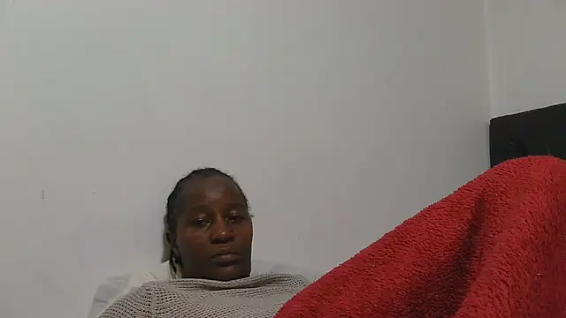 sluttylaura21 online show from 07.06.26