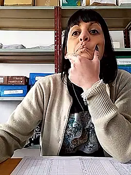 estefyzapata online show from 04.28.26