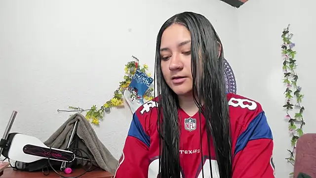 Hanna moore1 online show from 01.02.25