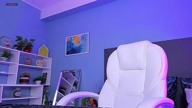 Snapshot of kylie_reyes chatting on 12.13.24 kylie reyes online show from 12.13.24