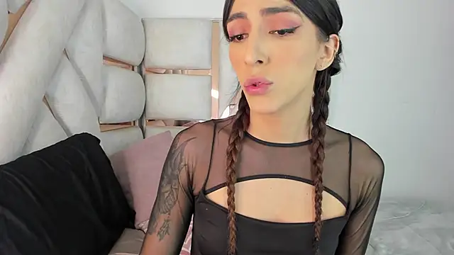 Camila rehabx online show from 09.20.25