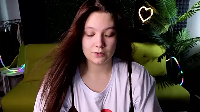 Snapshot of DjennaPalme chatting on 01.22.25 DjennaPalme online show from 01.22.25