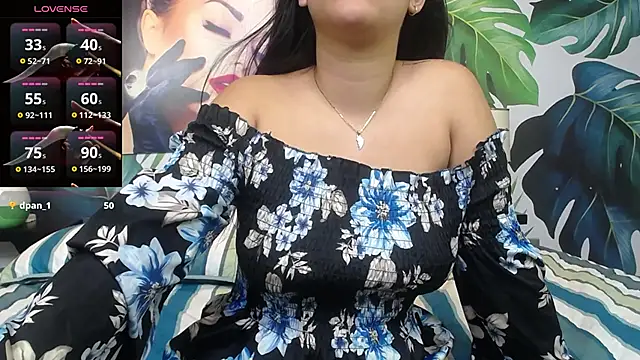 Snapshot of analishalimar chatting on 01.15.25 analishalimar online show from 01.15.25