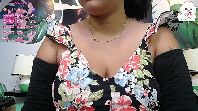 Snapshot of analishalimar chatting on 02.07.25 analishalimar online show from 02.07.25