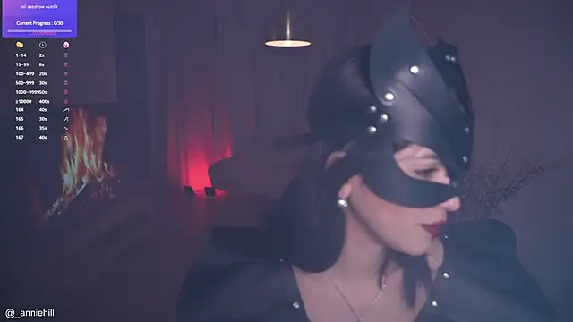 Snapshot of anniehillofficial chatting on 09.20.25 anniehillofficial online show from 09.20.25