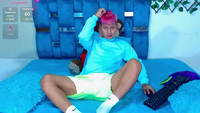 Hakim prettynigg online show from 01.05.25