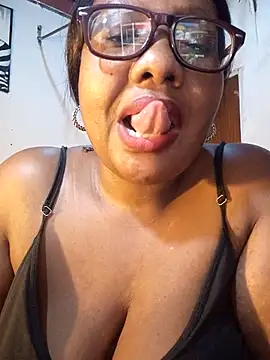 YELLOW BONE online show from 11.26.25