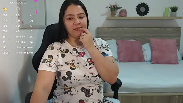 Snapshot of ibeth_diaz chatting on 12.09.24 ibeth diaz online show from 12.09.24