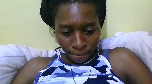 Snapshot of sabssexy chatting on 12.13.24 sabssexy online show from 12.13.24