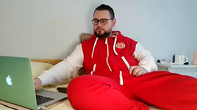 Snapshot of cutie_ben chatting on 03.03.25 cutie ben online show from 03.03.25