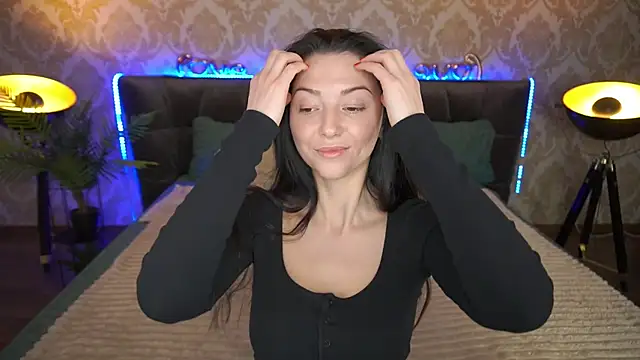 EmilyHalls online show from 03.15.25