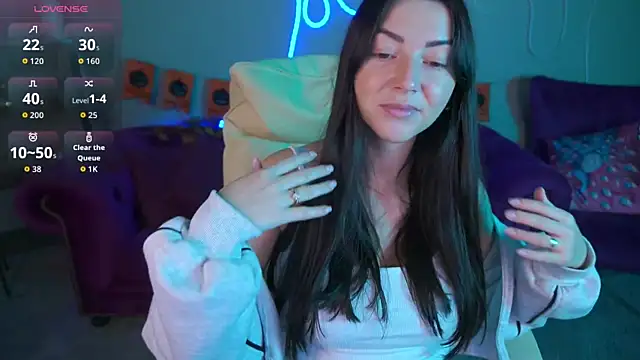 EmilyHalls online show from 10.31.25