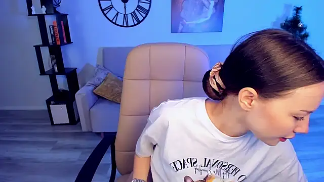 KaitieLove online show from 01.05.25