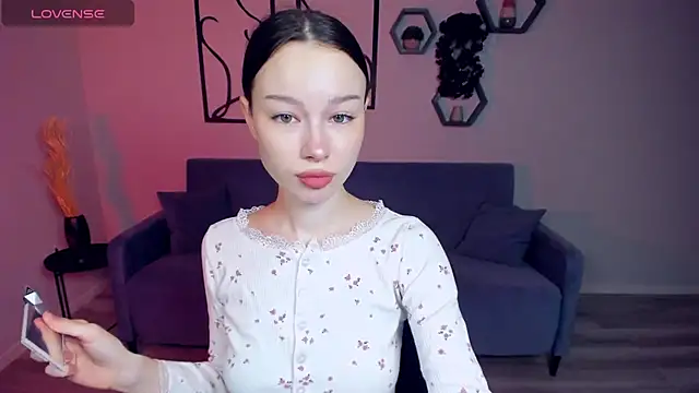 KaitieLove online show from 01.30.25