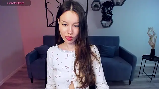 KaitieLove online show from 01.31.25