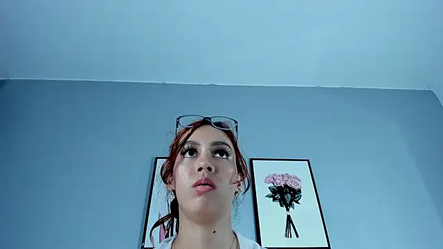 Estrella Duran online show from 04.15.26