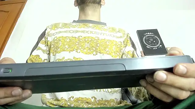 JohanyLatino online show from 02.13.25