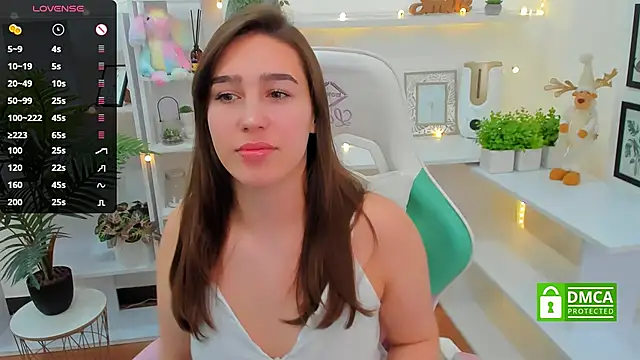 Snapshot of _Eliizabeth_ chatting on 01.12.25 Eliizabeth online show from 01.12.25