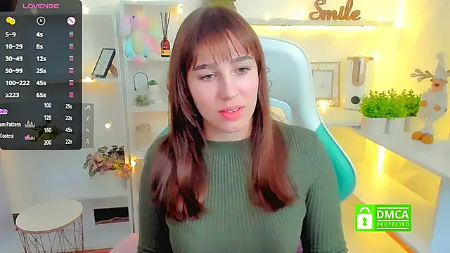 Snapshot of _Eliizabeth_ chatting on 02.04.25 Eliizabeth online show from 02.04.25