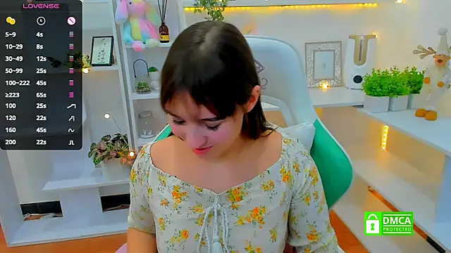 Snapshot of _Eliizabeth_ chatting on 02.11.25 Eliizabeth online show from 02.11.25