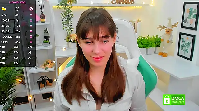 Snapshot of _Eliizabeth_ chatting on 02.21.25 Eliizabeth online show from 02.21.25