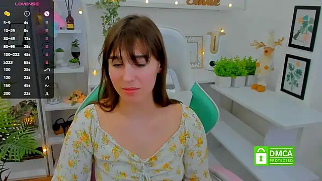 Snapshot of _Eliizabeth_ chatting on 03.15.25 Eliizabeth online show from 03.15.25