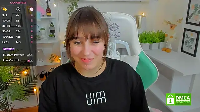 Snapshot of _Eliizabeth_ chatting on 03.16.25 Eliizabeth online show from 03.16.25