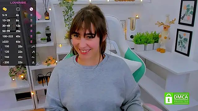 Snapshot of _Eliizabeth_ chatting on 03.21.25 Eliizabeth online show from 03.21.25