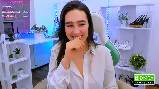 Snapshot of _Eliizabeth_ chatting on 02.05.26 Eliizabeth online show from 02.05.26