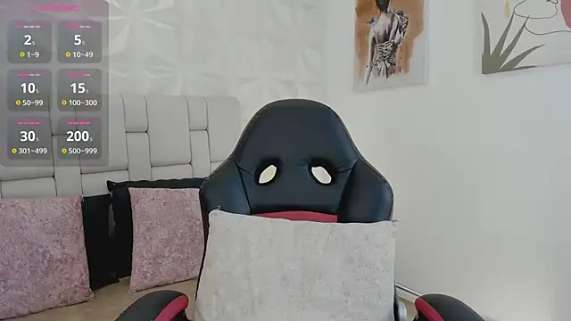 Snapshot of emma_woods_ chatting on 10.15.25 emma woods online show from 10.15.25