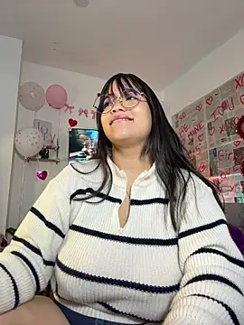 tati reyess online show from 02.15.26