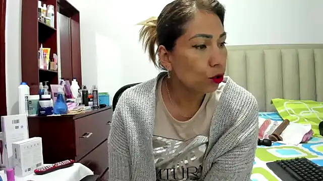 Chloemiller89 online show from 01.31.25