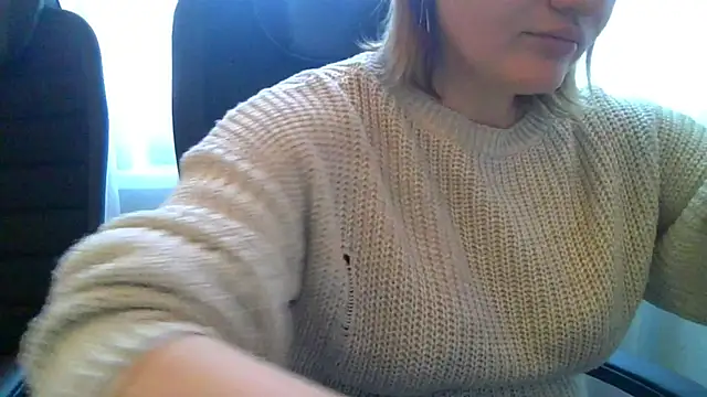 Snapshot of EndlessLustX chatting on 12.17.24 EndlessLustX online show from 12.17.24