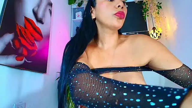 Snapshot of SQUIRT4UMEGAN chatting on 03.17.25 SQUIRT4UMEGAN online show from 03.17.25