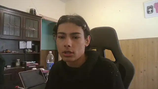 calliemaggotbone online show from 04.18.26