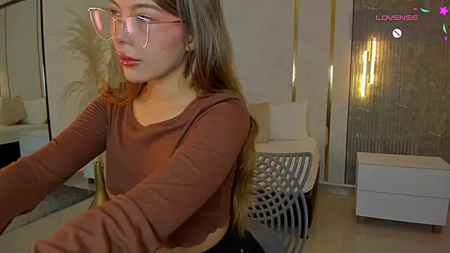 riley sierra online show from 06.12.26