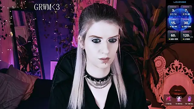 Snapshot of Noah_ElmerX chatting on 04.25.26 Noah ElmerX online show from 04.25.26