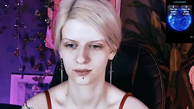 Snapshot of Noah_ElmerX chatting on 05.12.26 Noah ElmerX online show from 05.12.26