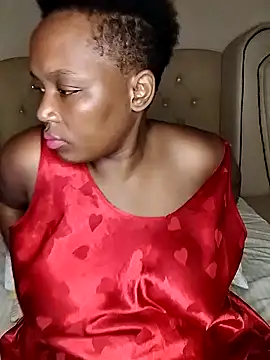 Snapshot of makaviwe chatting on 01.25.25 makaviwe online show from 01.25.25