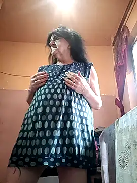 Lovely Lori online show from 10.17.25