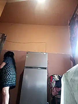 Lovely Lori online show from 10.26.25