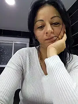 bruneta sexy23 online show from 12.27.24