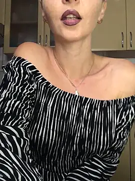 Kristina03 online show from 10.28.25