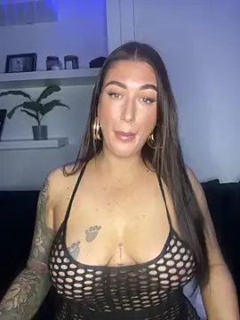 Snapshot of MissyLeeX chatting on 12.13.24 MissyLeeX online show from 12.13.24