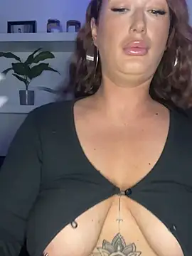 Snapshot of MissyLeeX chatting on 03.07.25 MissyLeeX online show from 03.07.25